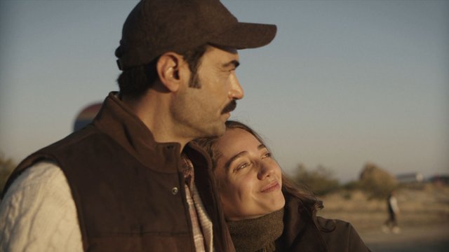 Leyla'yı geçmişe götüren pusula...