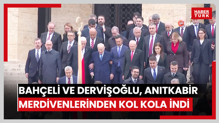 Bahçeli ve Dervişoğlu, Anıtkabir merdivenlerinden kol kola indi