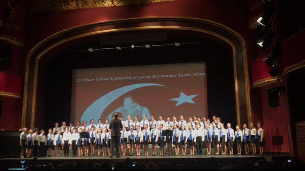  İDOB Çocuk Korosu 23 Nisan&#039;da Süreyya Operası&#039;ndaydı